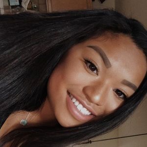 Meet your Posher, Brianna